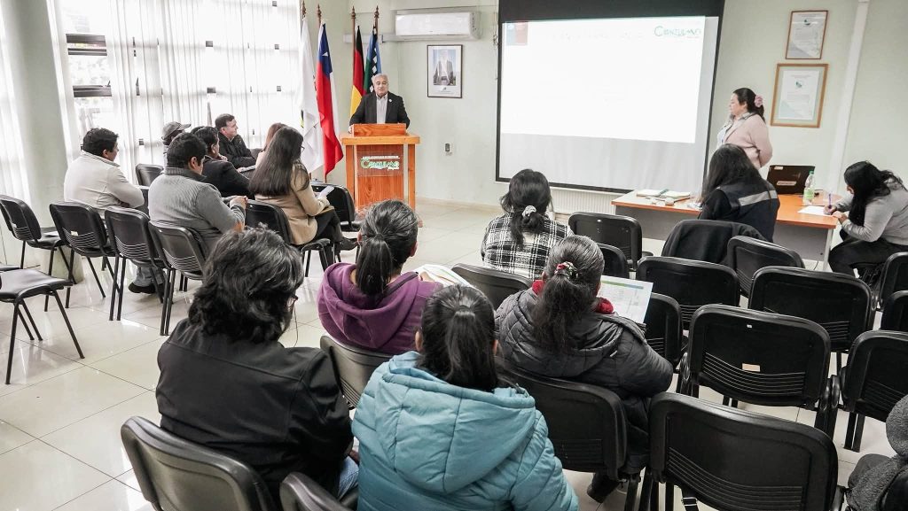 Alcalde se reúne con la mesa territorial PDTI e INDAP del sector cerro